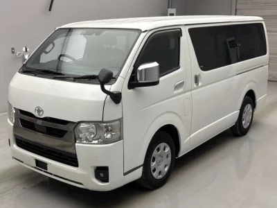 Toyota HIACE VAN  с аукциона в Японии