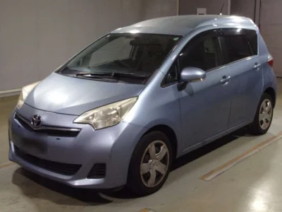 Toyota RACTIS  с аукциона в Японии