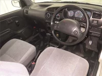 Daihatsu MIRA лот № 70310 оценка 3.5  с аукциона в Японии 2
