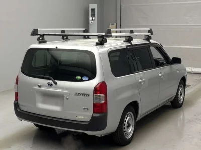 Toyota SUCCEED  с аукциона в Японии