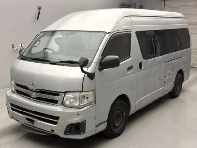 Toyota HIACE VAN  с аукциона в Японии