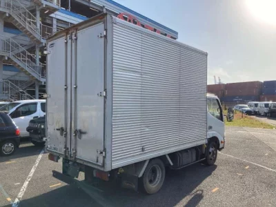 Hino DUTRO  с аукциона в Японии