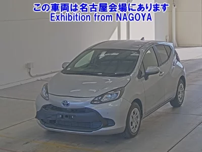 Toyota AQUA  с аукциона в Японии