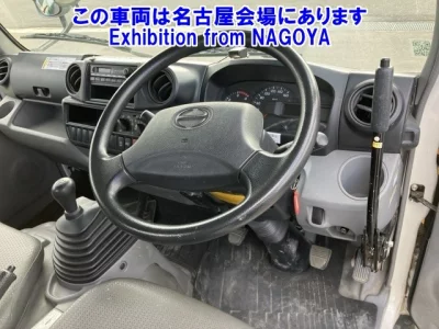 Hino DUTRO  с аукциона в Японии