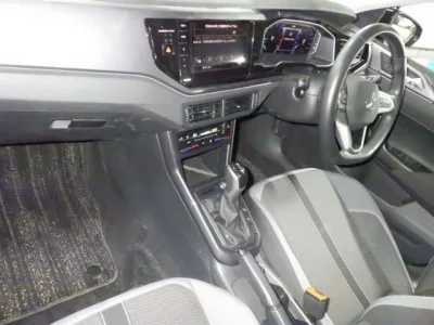 Volkswagen POLO  с аукциона в Японии