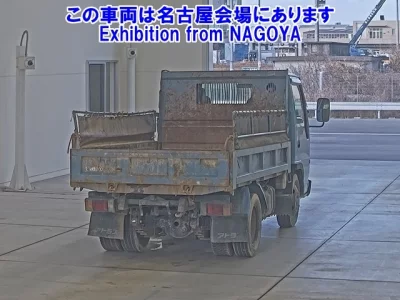 Nissan TRUCK
