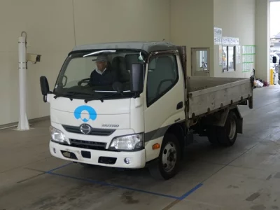 Hino DUTRO  с аукциона в Японии