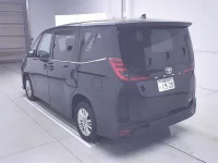 Toyota NOAH лот № 7190 оценка 4.5  с аукциона в Японии 1