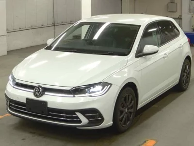 Volkswagen POLO  с аукциона в Японии