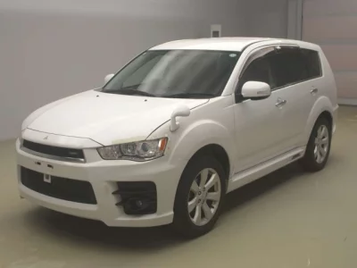 Mitsubishi OUTLANDER  с аукциона в Японии