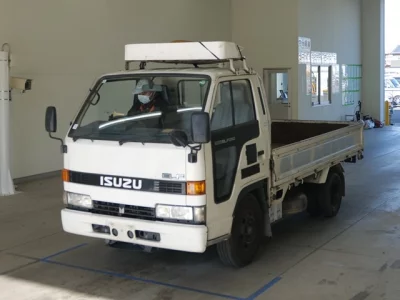 Isuzu ELF