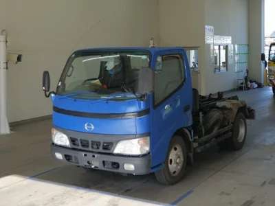 Hino DUTRO  с аукциона в Японии