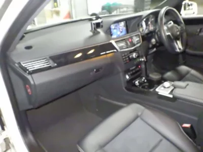 Mercedes-Benz E CLASS WAGON