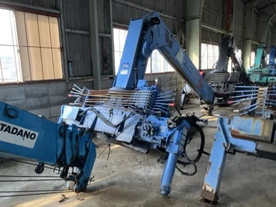 TADANO CRANE