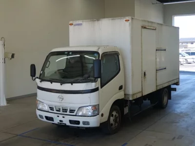 Hino DUTRO  с аукциона в Японии