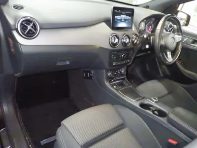 Mercedes-Benz B CLASS