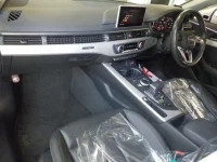 Audi A4 лот № 625 оценка R  с аукциона в Японии 2