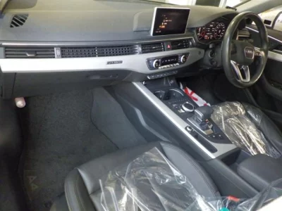 Audi A4  с аукциона в Японии