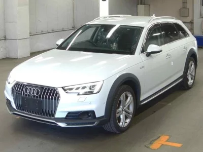 Audi A4  с аукциона в Японии