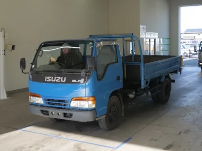 Isuzu ELF