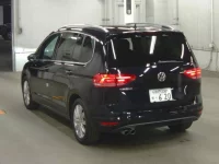 Volkswagen GOLF TOURAN лот № 663 оценка 4.5  с аукциона в Японии 4