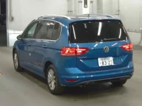 Volkswagen GOLF TOURAN лот № 665 оценка 3.5  с аукциона в Японии 4