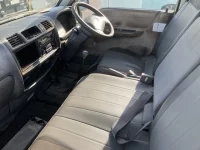 Mazda BONGO лот № 1732 оценка 2  с аукциона в Японии 4