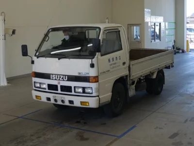 Isuzu ELF