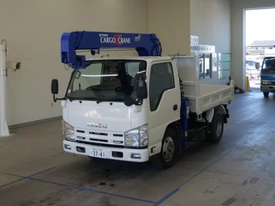 Isuzu ELF