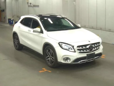Mercedes-Benz GLA CLASS