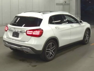 Mercedes-Benz GLA CLASS