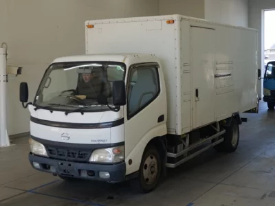 Hino DUTRO  с аукциона в Японии