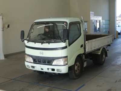 Hino DUTRO  с аукциона в Японии