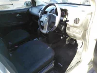 Nissan NOTE лот № 3020 оценка 3.5  с аукциона в Японии 2