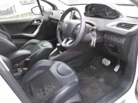 Peugeot 208 лот № 3016 оценка R  с аукциона в Японии 2