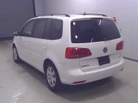 Volkswagen GOLF TOURAN лот № 10023 оценка 3.5  с аукциона в Японии 3