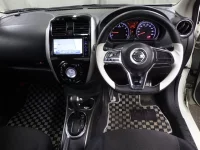 Nissan LATIO лот № 26004 оценка R  с аукциона в Японии 4