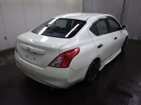 Nissan LATIO лот № 26004 оценка R  с аукциона в Японии 2