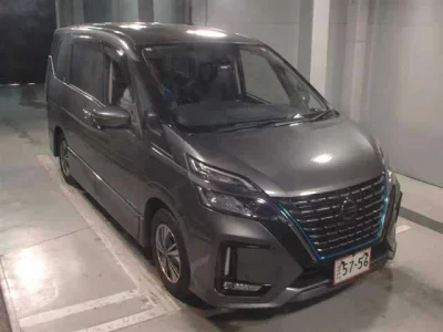 Nissan SERENA  с аукциона в Японии