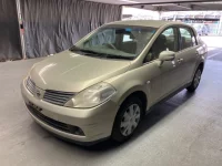 Nissan TIIDA LATIO лот № 1003 оценка R  с аукциона в Японии 4