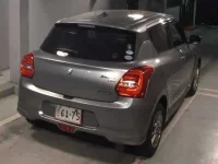 Suzuki SWIFT лот № 92 оценка 3.5  с аукциона в Японии 4
