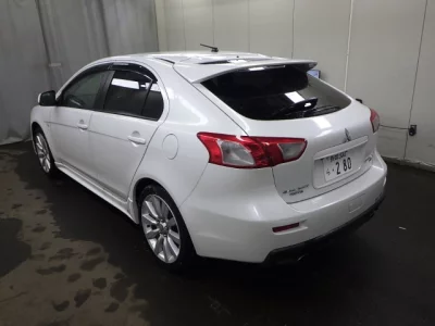 Mitsubishi GALANT FORTIS