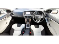 Volvo V40 лот № 32003 оценка 4.5  с аукциона в Японии 9