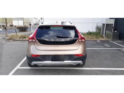 Volvo V40  с аукциона в Японии