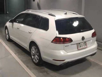 Volkswagen GOLF VARIANT