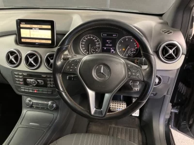 Mercedes-Benz B CLASS