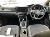Volkswagen POLO лот № 11001 оценка 4  с аукциона в Японии 2