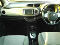 Toyota VITZ лот № 8008 оценка 3  с аукциона в Японии 7