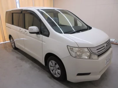 Honda STEP WAGON  с аукциона в Японии