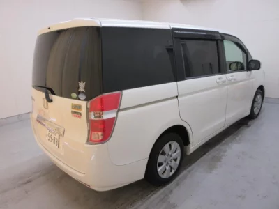 Honda STEP WAGON  с аукциона в Японии